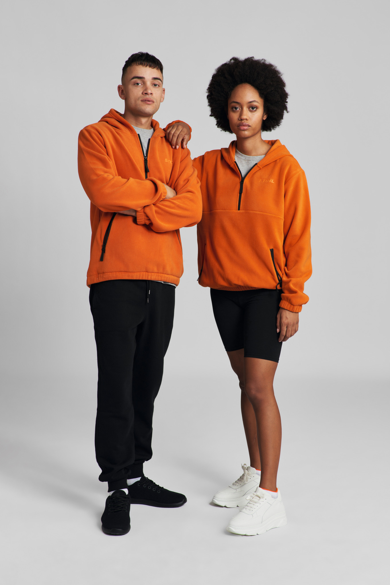 Sudadera con capucha FLEECE
