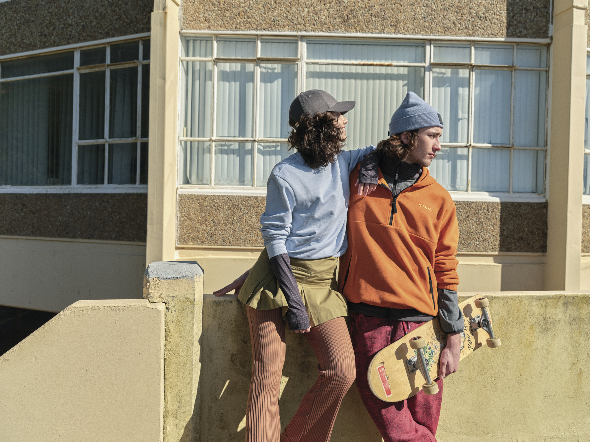 Sudadera con capucha FLEECE