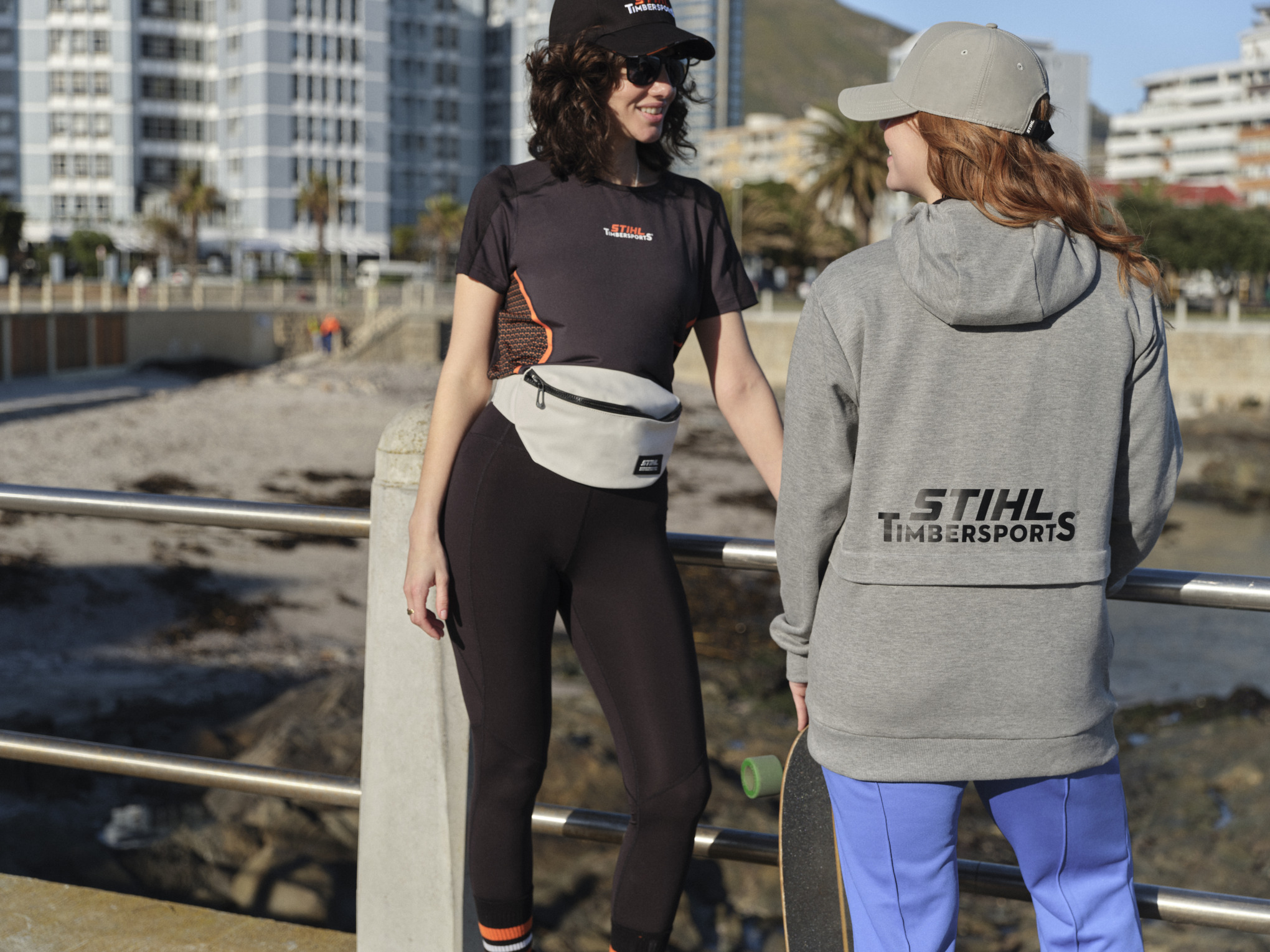 Sudadera con capucha con logotipo TIMBERSPORTS®