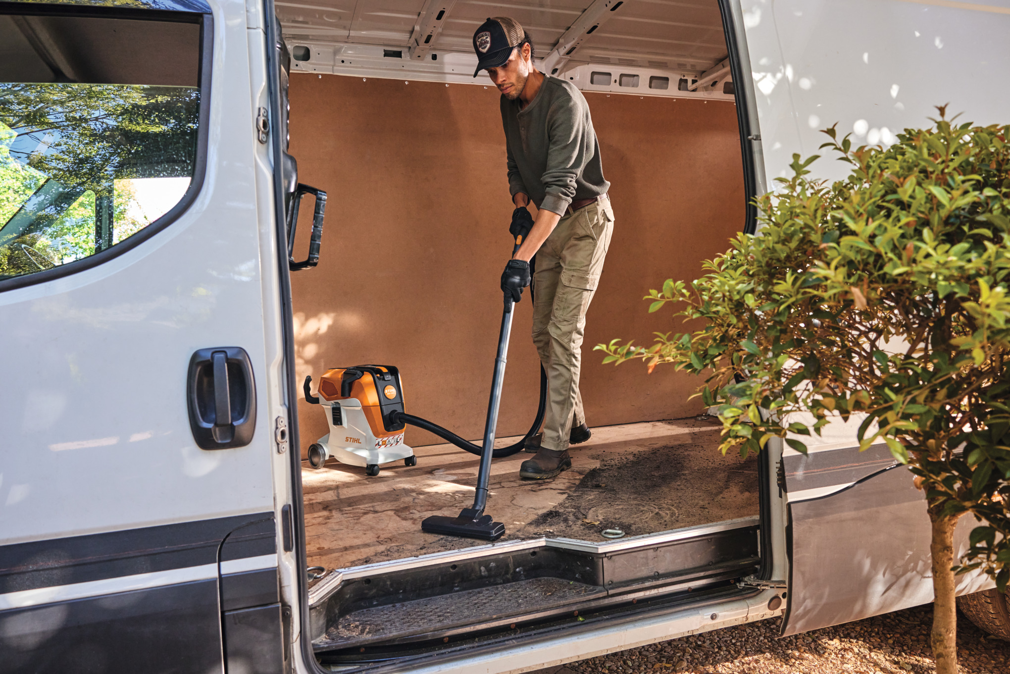 SEA 100, sin batería ni cargador