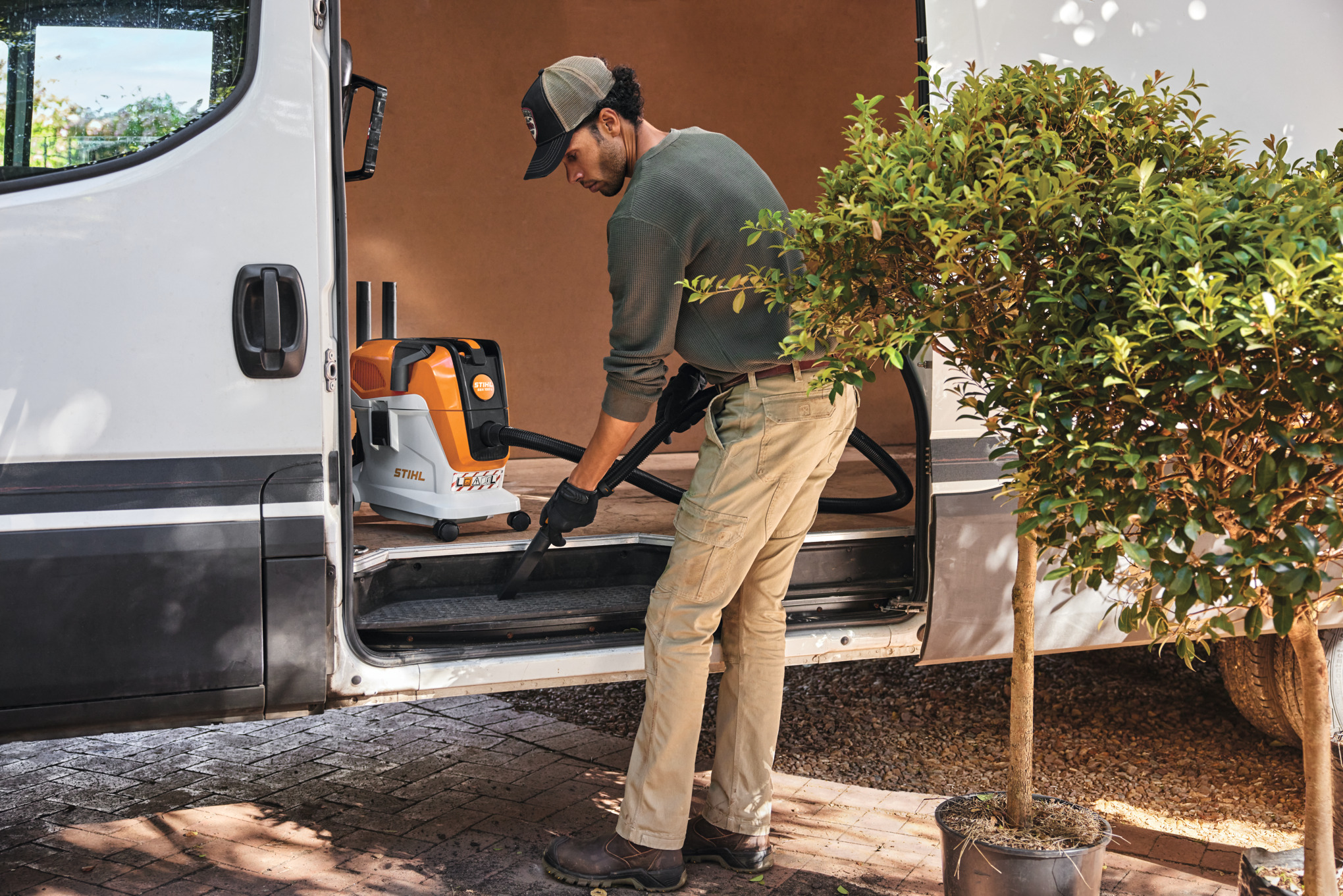 SEA 100, sin batería ni cargador